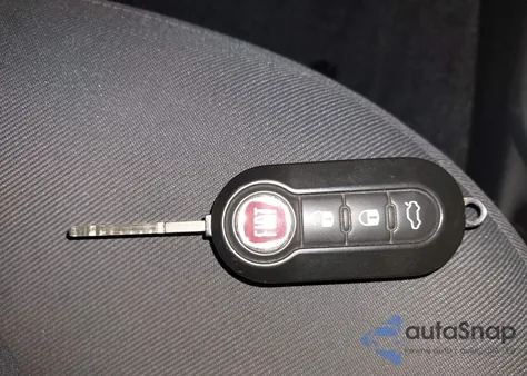 2015 Fiat 500 Pop z USA, uszkodzony, nr VIN 3C3CFFAR8FT685599